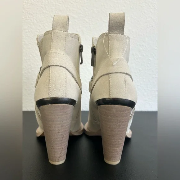 DKNY 8.5M Off White Tizz Embellished Pointed Toe Ankle Booties WESTERN SUEDE - Picture 4 of 15